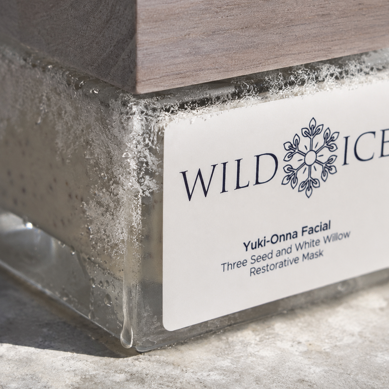Yuki-Onna jar frost-edge label detail