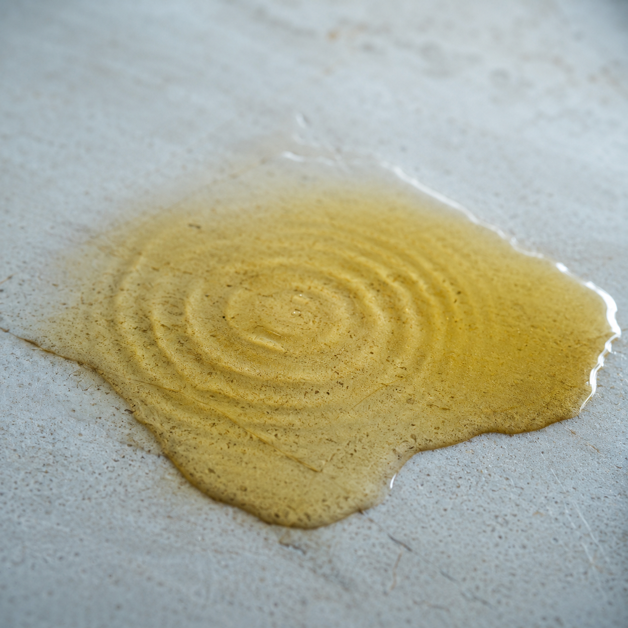 Rarify golden-oil swatch